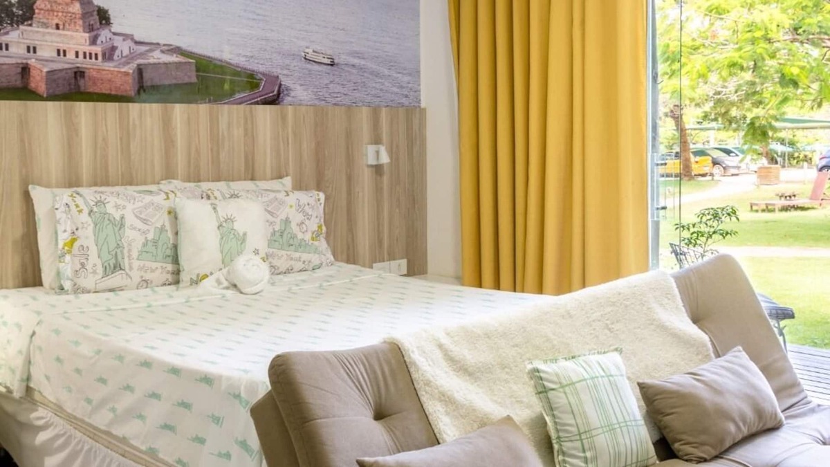 Pescaria House | Bangalô em Resort na Natureza com Vista Para a Praia!