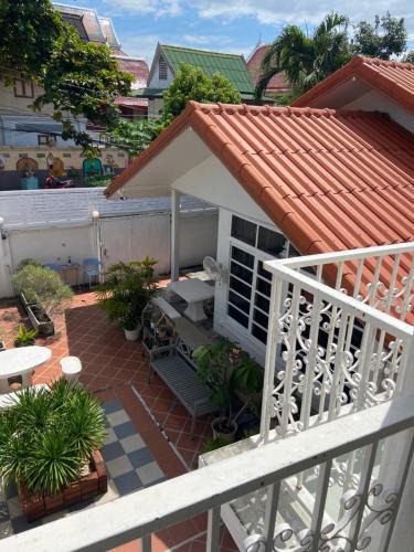 Phra Nakhon House | Bangkok Neighborhouse