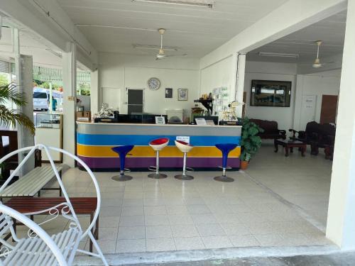 Chonburi Hotel | Bangsaen Budget Hotel