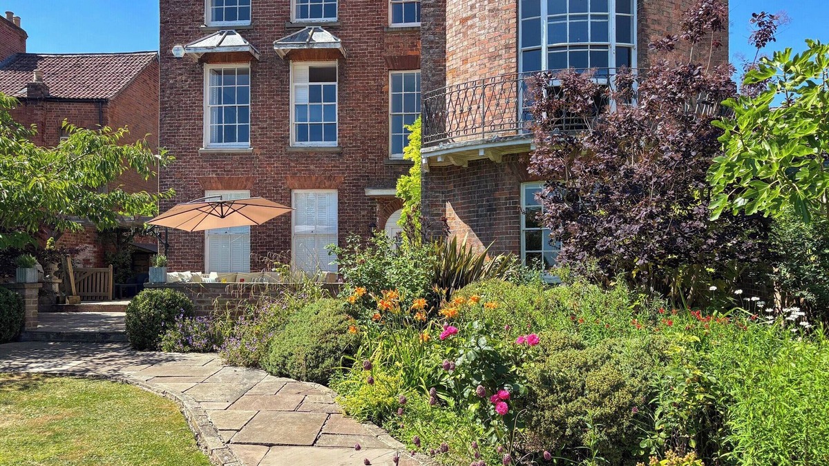 Newnham Cottage | Bank House Apartment