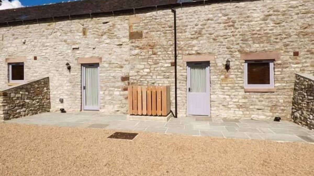 Crowdecote Cottage | BANK TOP, family friendly, with a garden in Longnor