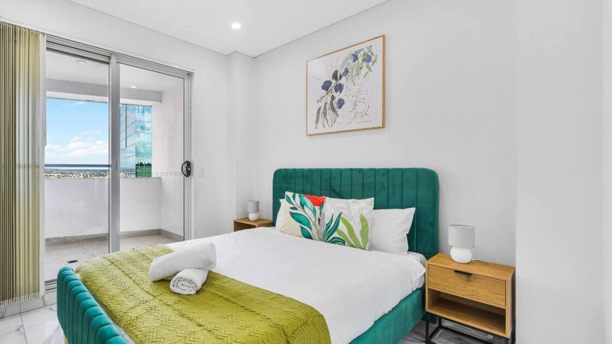 Bankstown Apartment | Bankstown Comfort Haven - 2BR, 2Baths, Parking