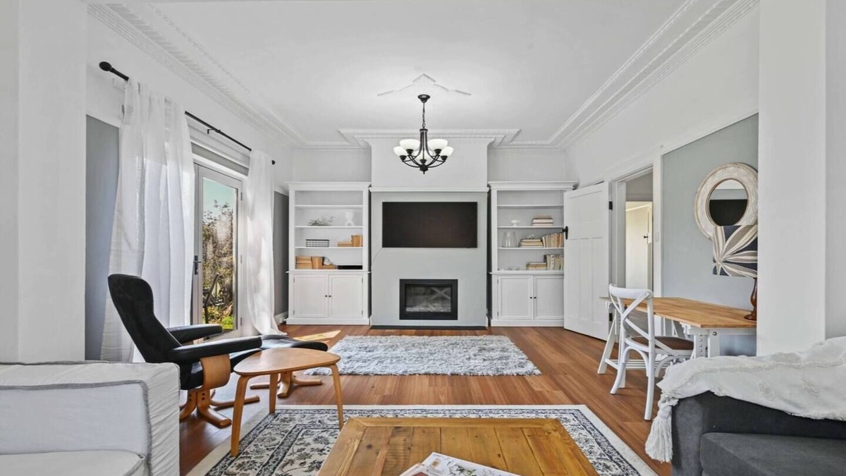 South Bathurst House | Bant Cottage, Bant Cottage - Gorgeous Renovation, Neatly Styled