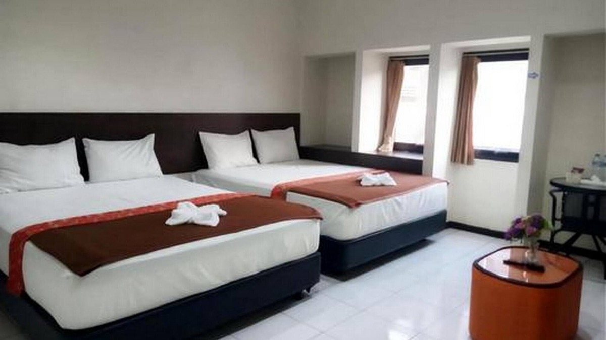 Bandung Hotel | Bantal Guling Pasar Baru Bandung