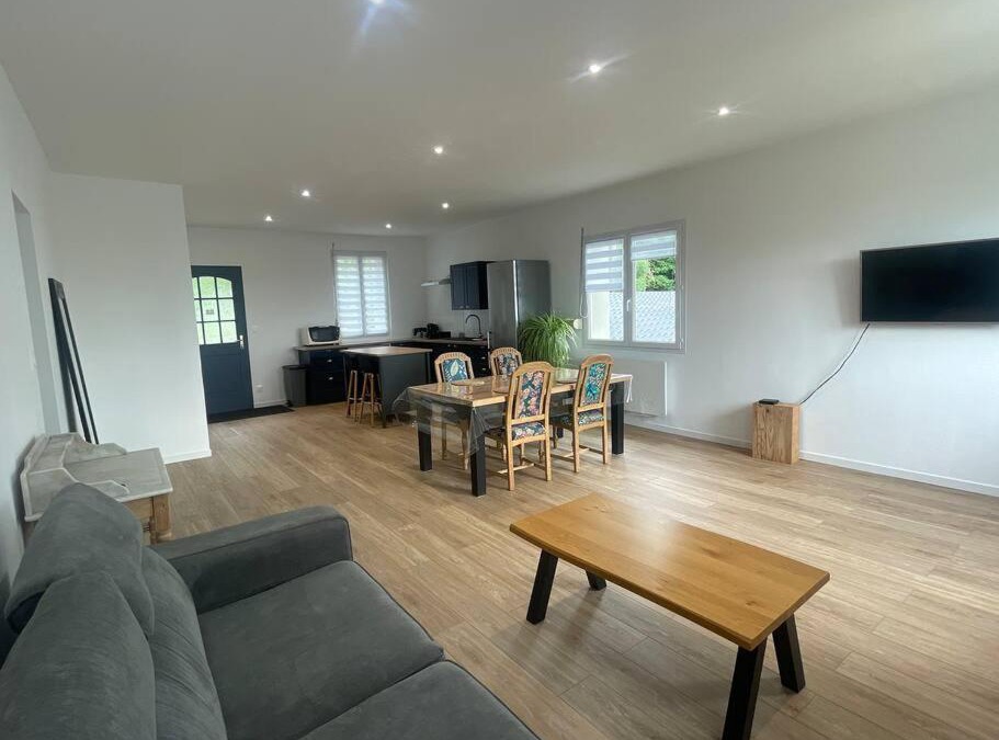 Dury Apartment | Banting Room