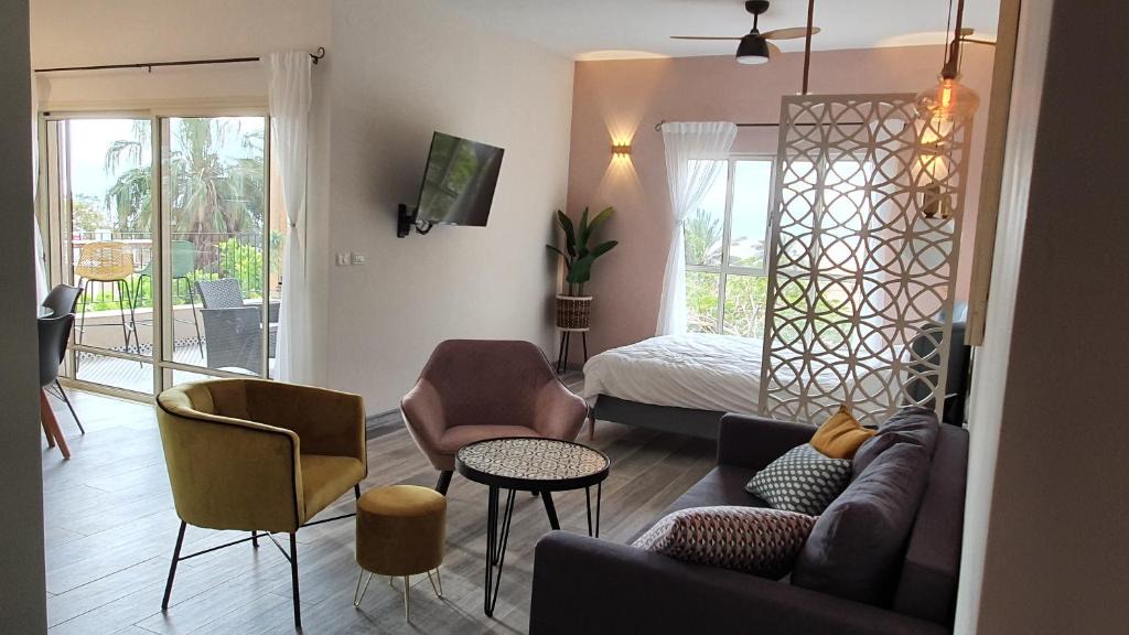 Ein Gedi Cabin | Bar suite