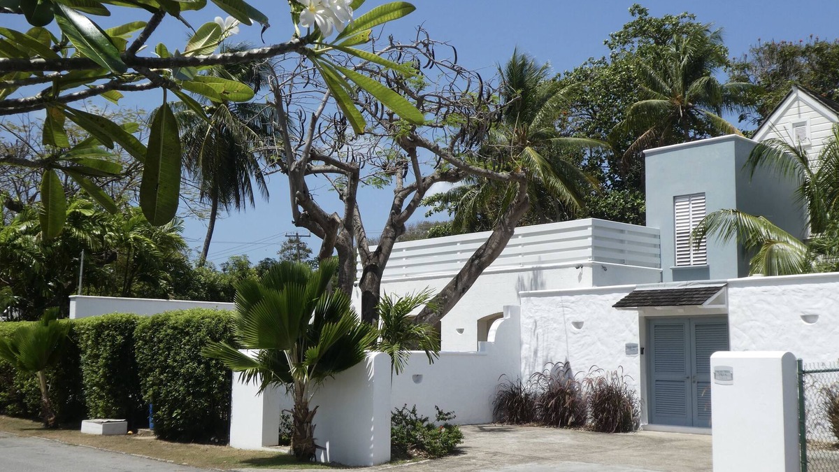 Sunset Crest Villa | BARBADOS TOURISM AUTHORITY APPROVED VILLA. WITH PRIVATE POOL & BEACH CLUB