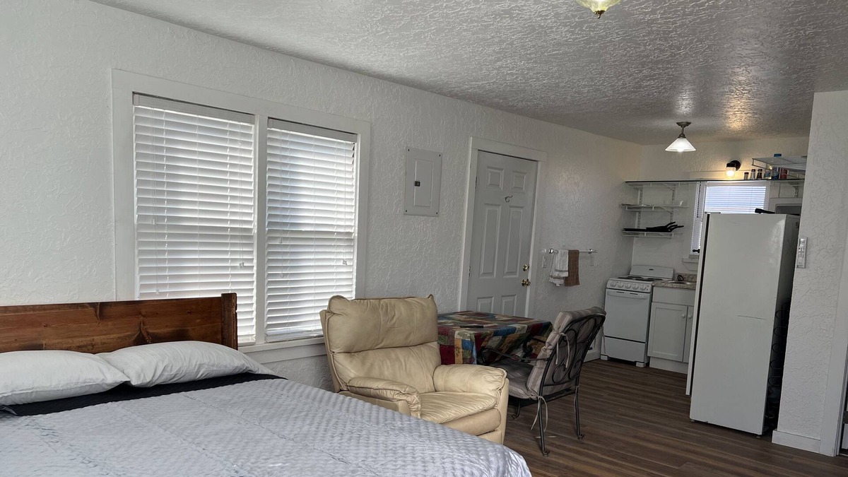 Dumas Apartment | Barbeque, Patio, Covered Parking, Pet Friendly,5 min from Airport & courtesy car