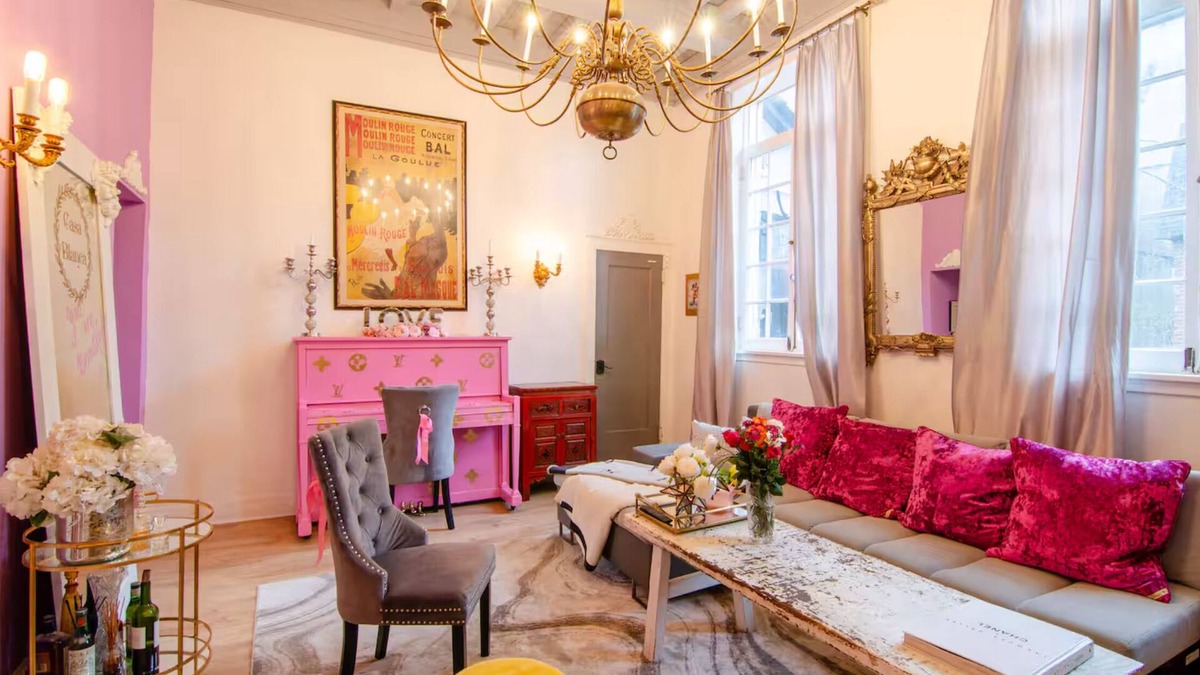 Weehawken Apartment | Barbie-Inspired 3-Bedroom Retreat in Union City – Your NYC Getaway!