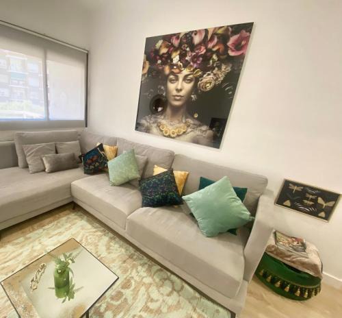 Navas Apartment | Barcelona Chic Apartments- Free Parking - 10 min BCN centre by metro