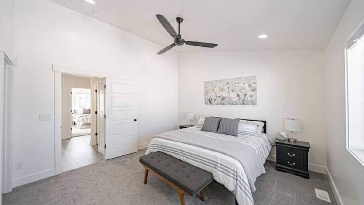 Idaho Falls House | Barcelona Retreat