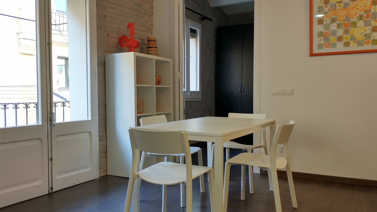 Barceloneta House | Barceloneta apartment with balcony
