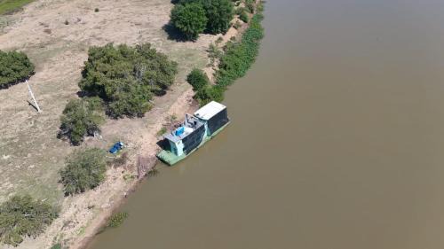 Pocone Boat Rental | Barco Casa Pantanal Toca da Onça