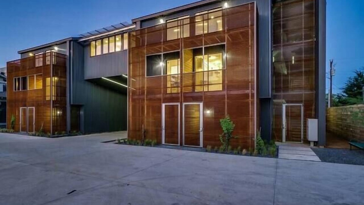 Kessler Apartment | Bardo Lofts Courtyard Suite #102