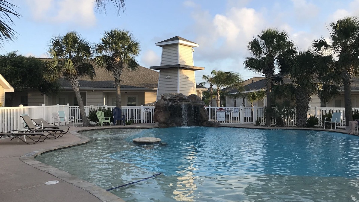 Corpus Christi House | Barefoot Beach Getaway!