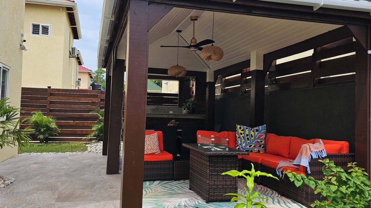 Great Pond House | Barefoot Jamaica Escapes: Luxury Stay, Authentic Experiences-Breakfast Included