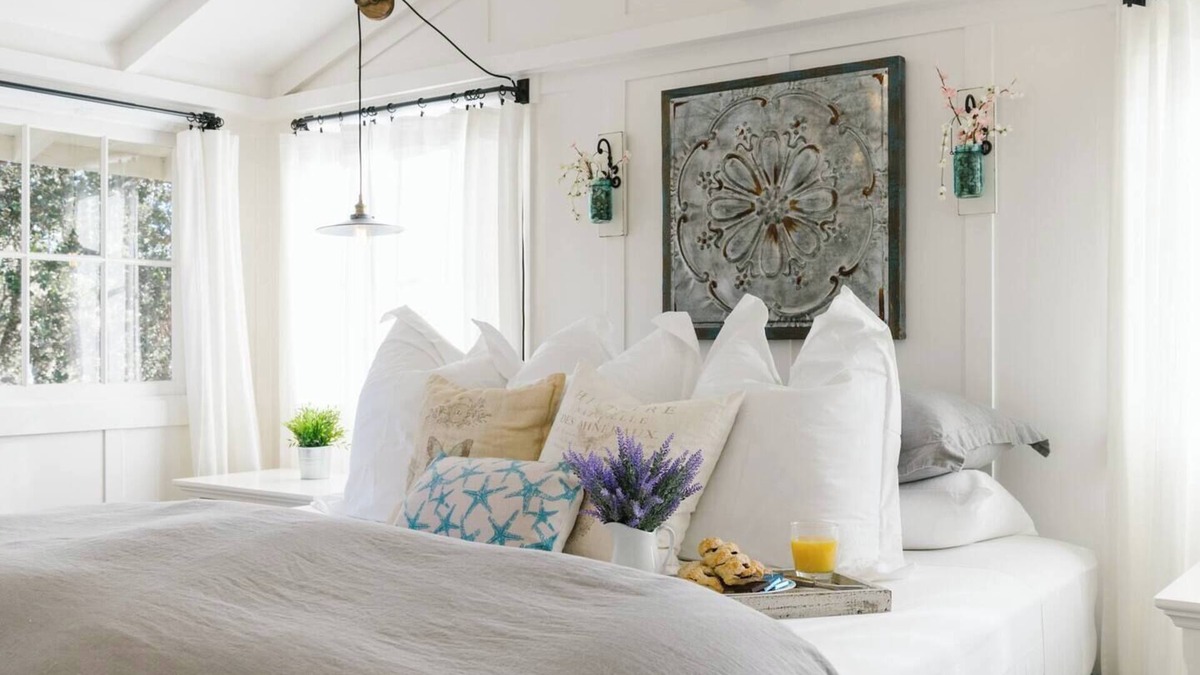 Golden Rectangle House | Barefoot Luxury in Carmel - Steps to Town & Beach