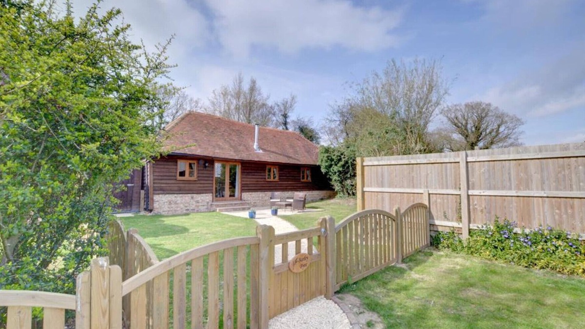 Cranbrook House | Barley Byre - Two Bedroom House, Sleeps 4