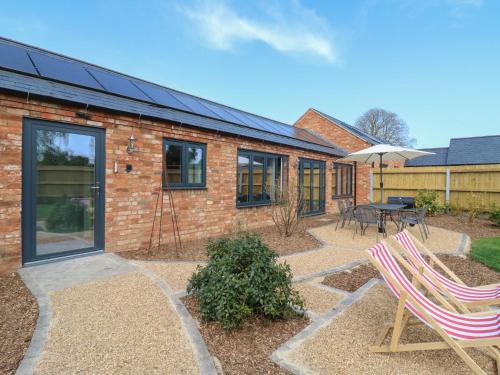 Little Stukeley House | Barley Cottage