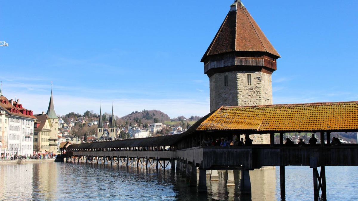 Alpnach Apartment | BARLIS - stylish holidays in a renovated village house near skiregions