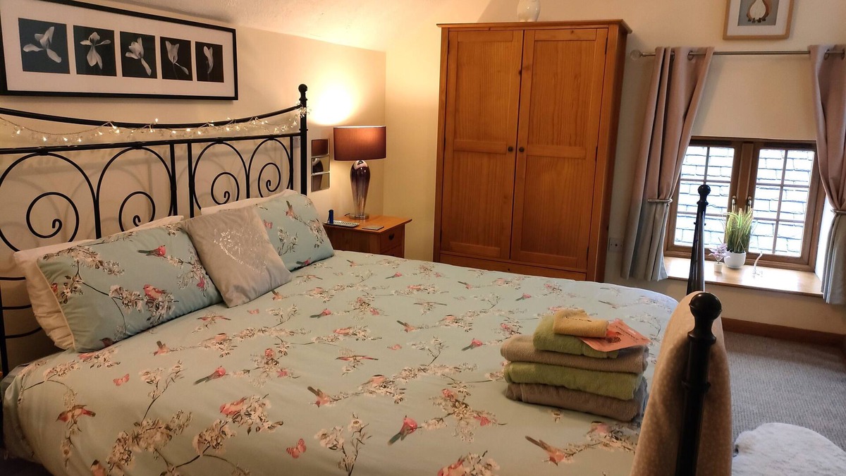 Pentir House | Barn conversion at the Old Watermill near Snowdonia & Zip World.