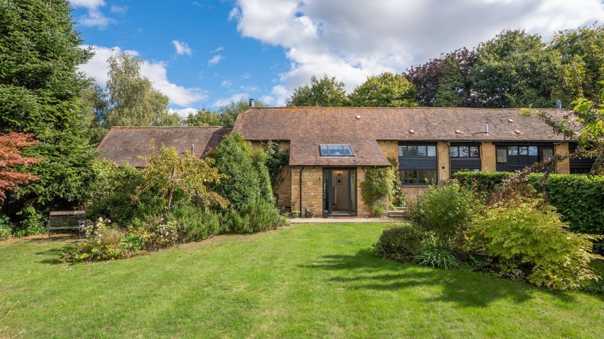 Paxford House | Barn End, Paxford - sleeps 6 guests in 3 bedrooms
