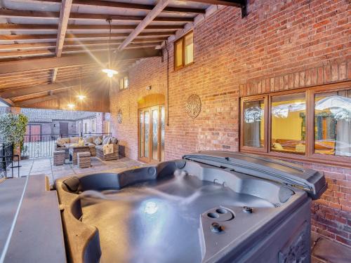 Boston House | Barn House