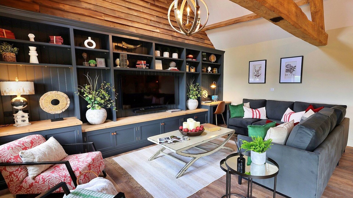 Quedgeley Cottage | Barn in Cotswolds with Outdoor Kitchen
