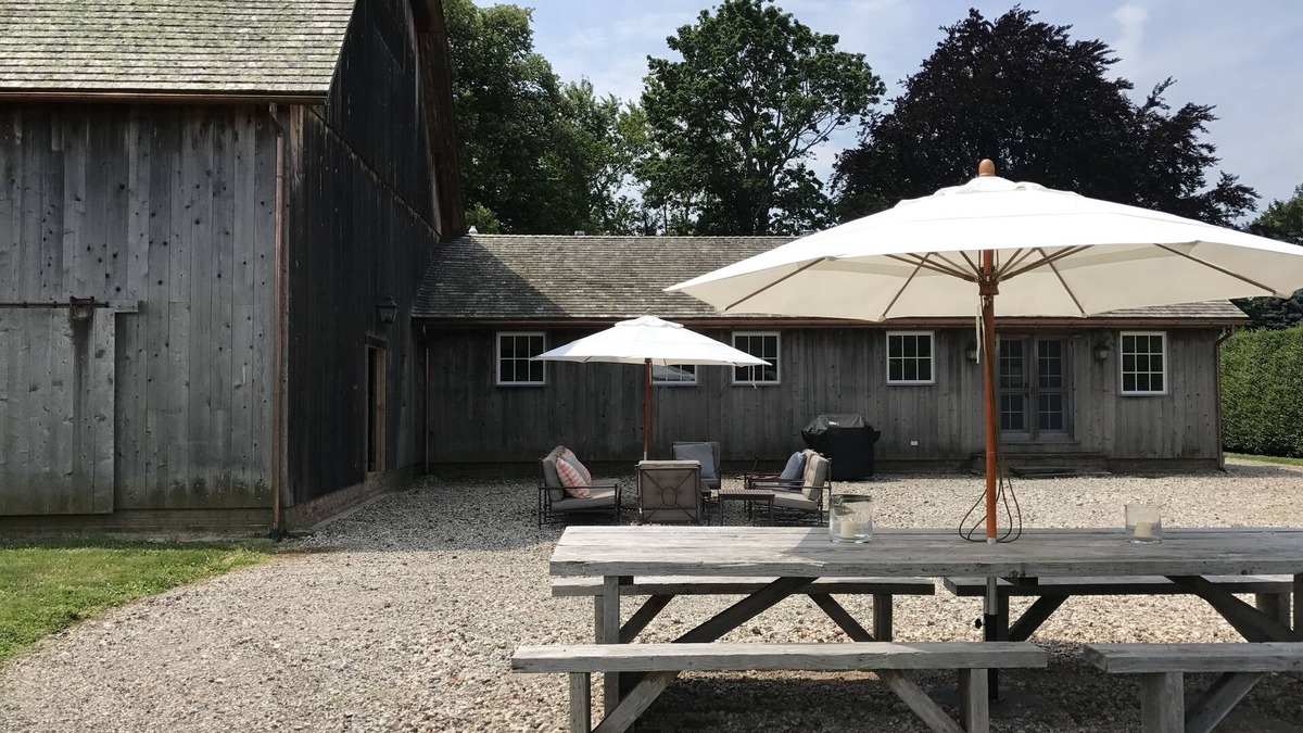 Cutchogue House | Barn Life in Cutchogue