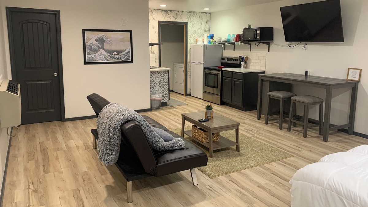 Blackwell Apartment | Barndo apartment