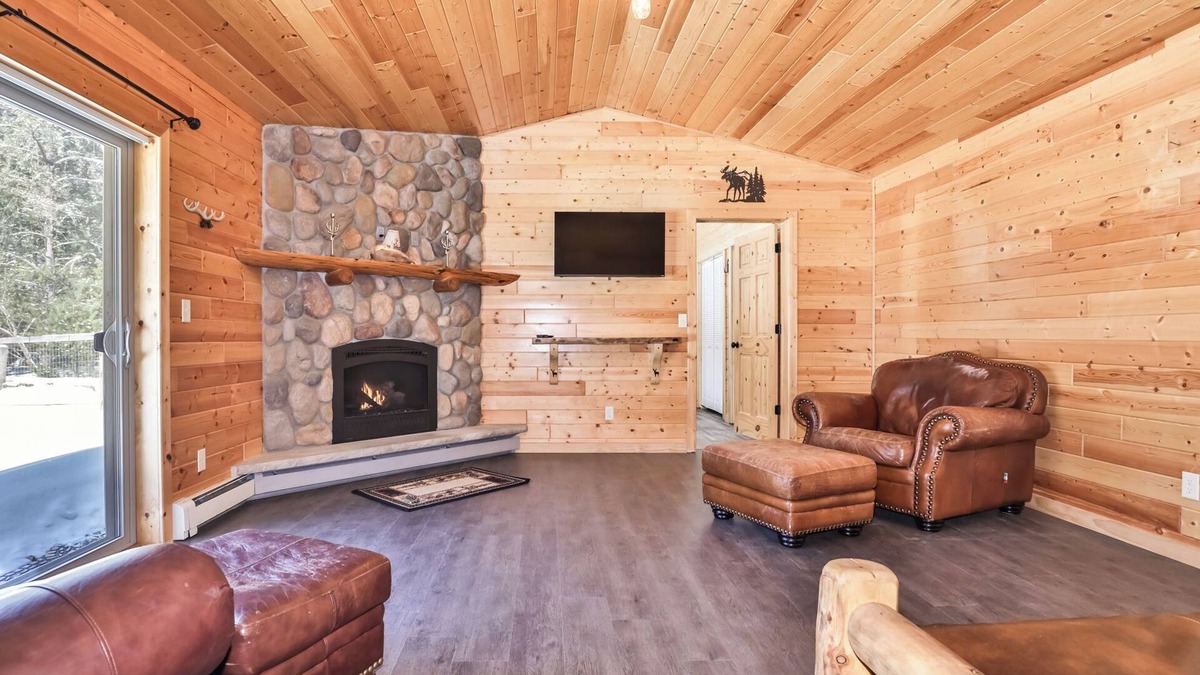 Arbor Vitae Cabin | Barndominium Cabin in the Northwoods of Arbor Vitae WI minutes from Slo's Pub
