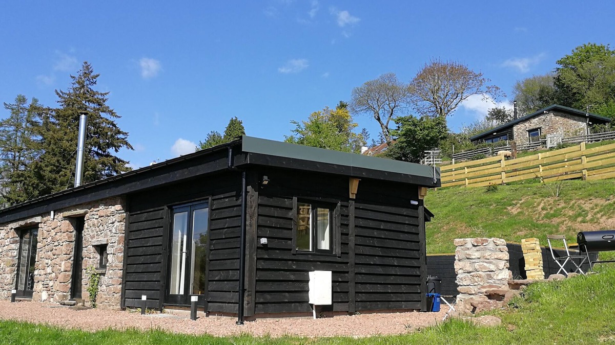 Redbrook House | Barns on The Kymin, Monmouth. Rural location with lovely views. Sleeps 10/12