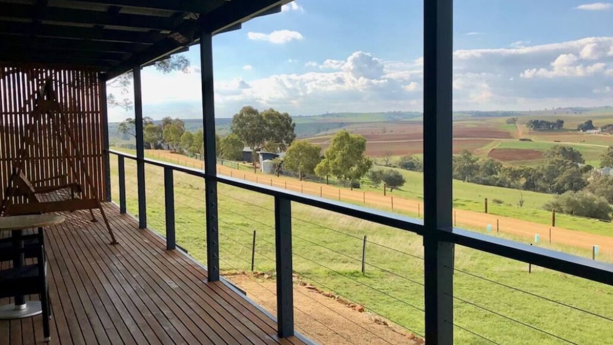 Lyndoch Villa | Barossa Pavilions - a luxurious, self-contained, hillside retreat
