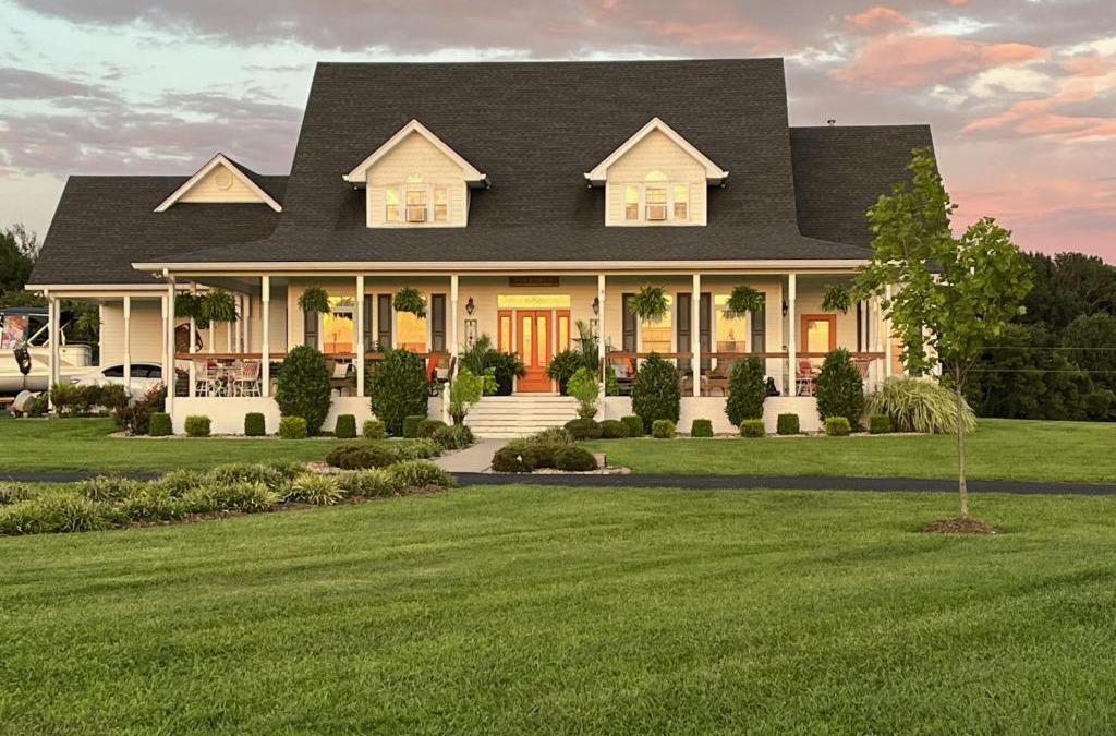 Lucas Bed & Breakfast | Barren Breeze Bed and Breakfast