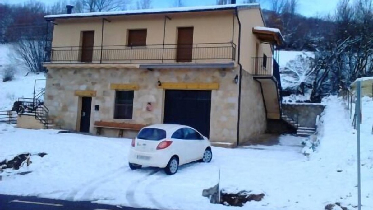 Navalperal de Tormes Cabin | Barrial II for 4 people