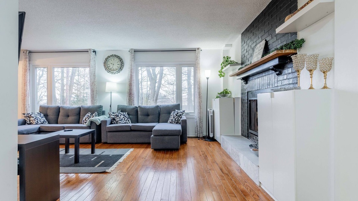Barrie House | Barrie downtown home rental
