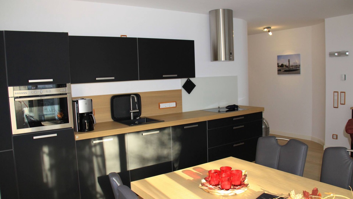 Binz Apartment | * Barrier-free apartment on the ground floor, 2 bedrooms., + Quiet location (dead end)