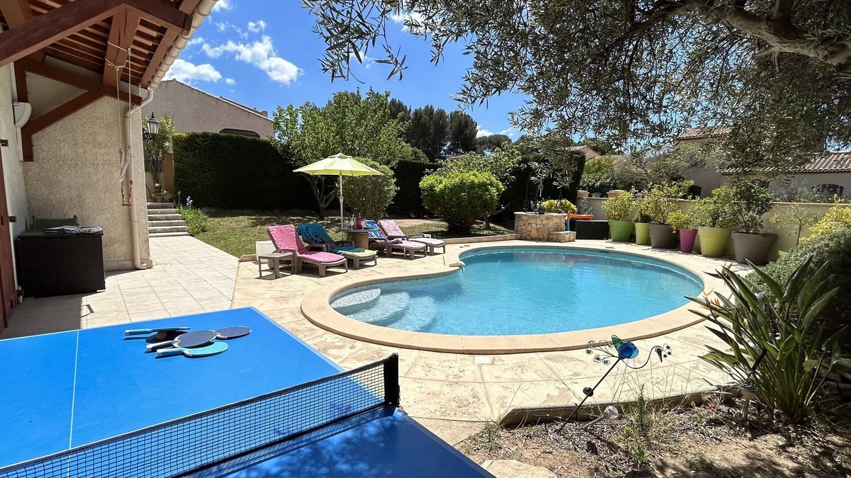 Chateau Gombert House | Bas de Villa - Marseille Château Gombert Avec Extérieur: Terrasse/jardin/piscine