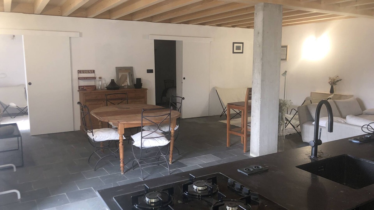 Saint-Front House | Basalte Gite Entièrement Rénové Avec vue Exceptionnelle sur le Mont Mézenc