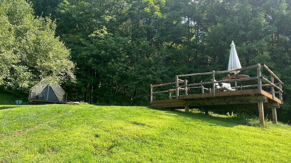 St. Johnsbury RV Rental | Base Camp Glamping @ Wedding Hill