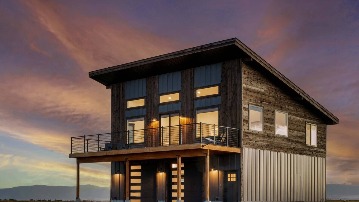 Driggs House | Basecamp Stays: Teton Views, Huge Deck, Stargazing