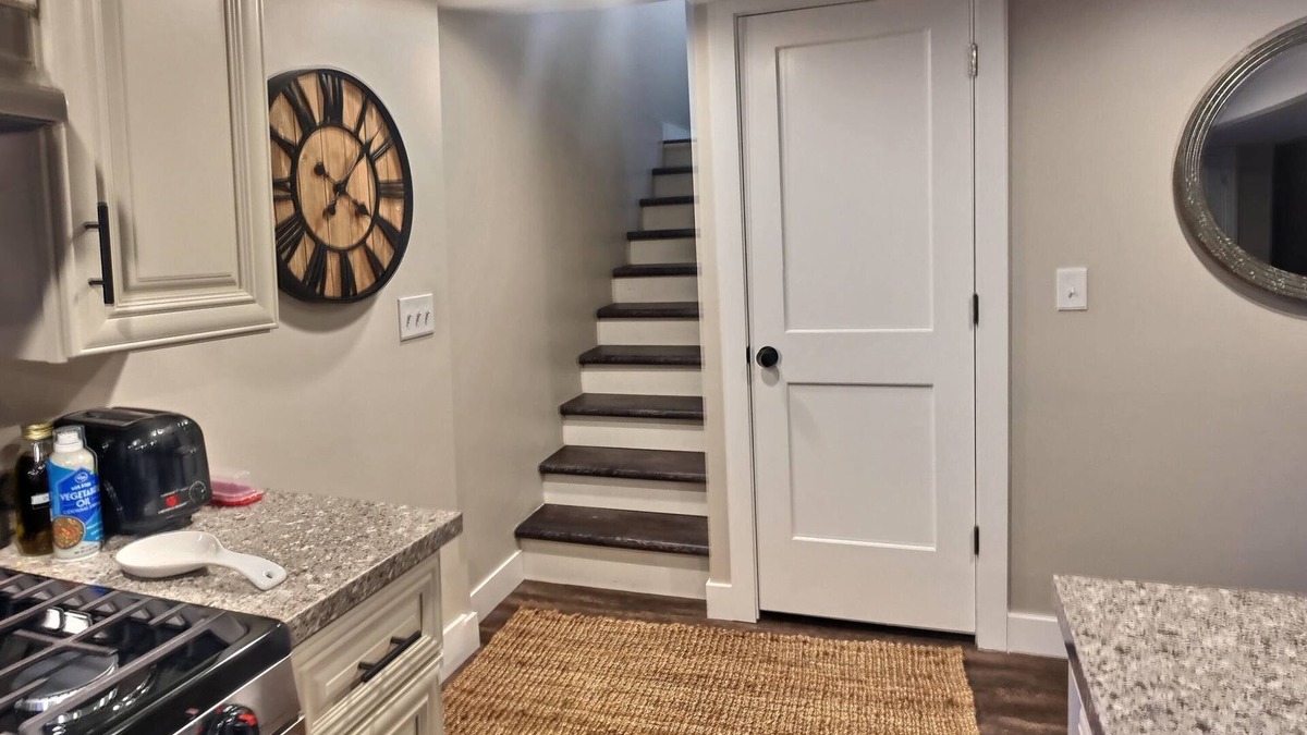 Cottonwood Heights Apartment | Basement apartment in the heart of Cottonwood