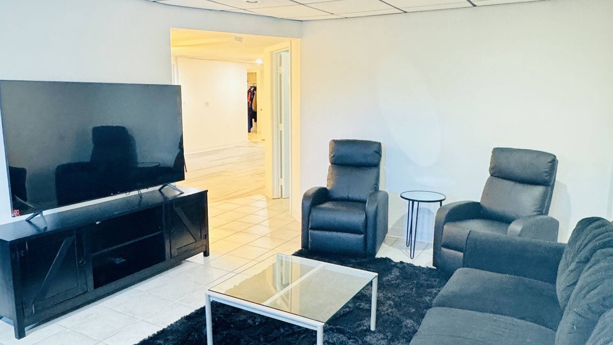 Forestview House | Basement Suite, Separate-entrance in Prime Location