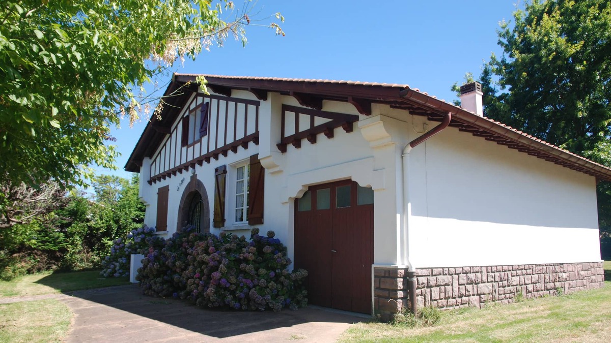 Ustaritz House | Basque family house, up to ten people