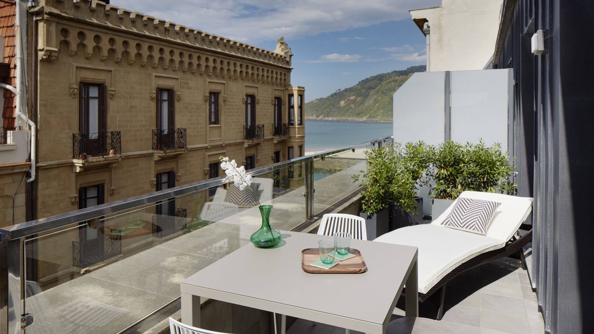 Old Town Apartment | Basque Terrace by FeelFree Rentals