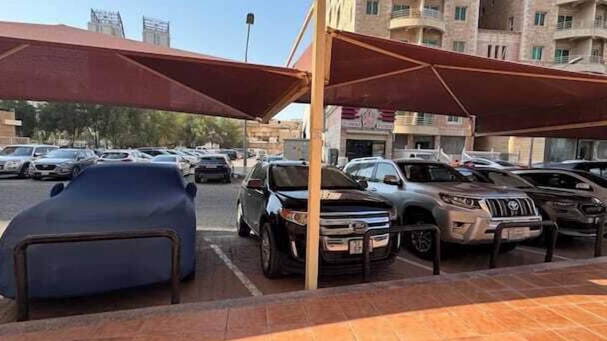 Salmiya Apartment | Basser 6