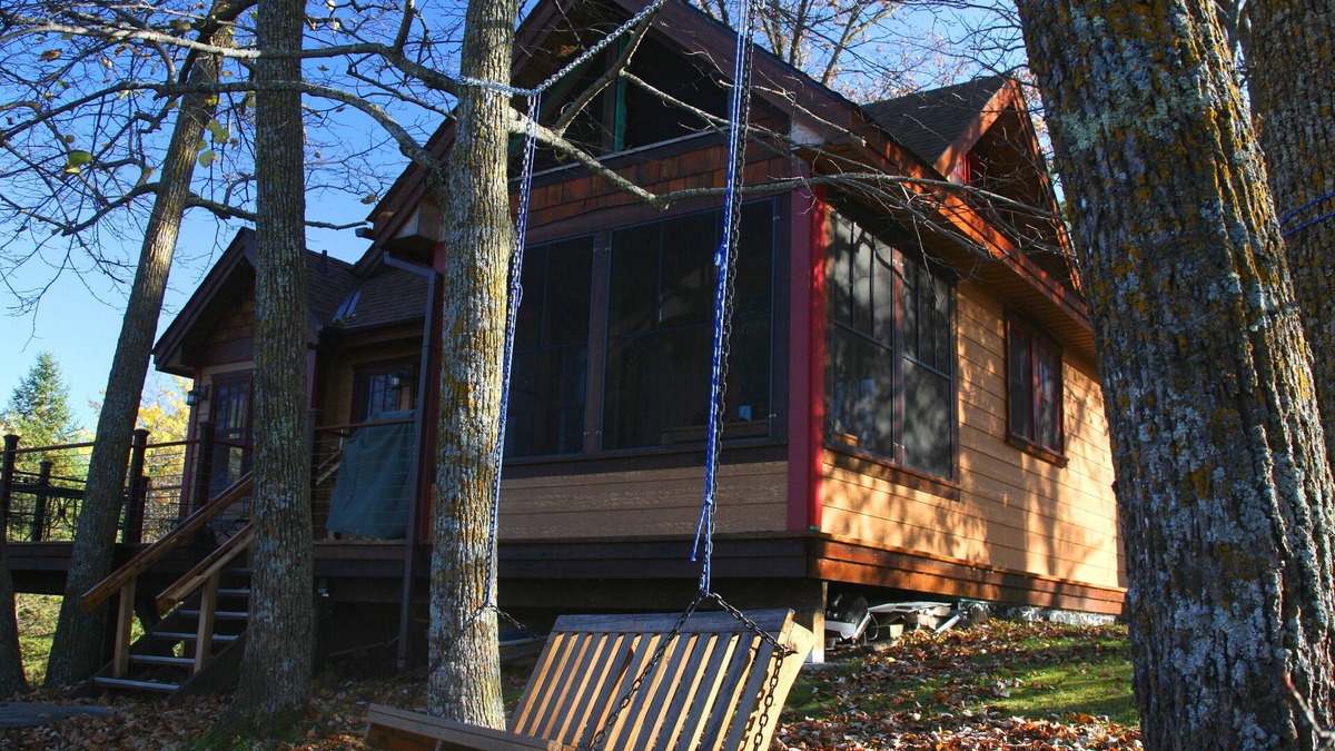 Rochert Cabin | Basswood at Cotton Lake-A Wonderful Vacation Destination