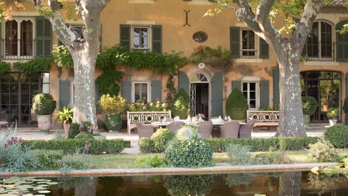 Noves House | Bastide de la Felicité - St. Remy-de-Provence, Sumptuous Bastide with Glorious Garden, 2 Beautiful P