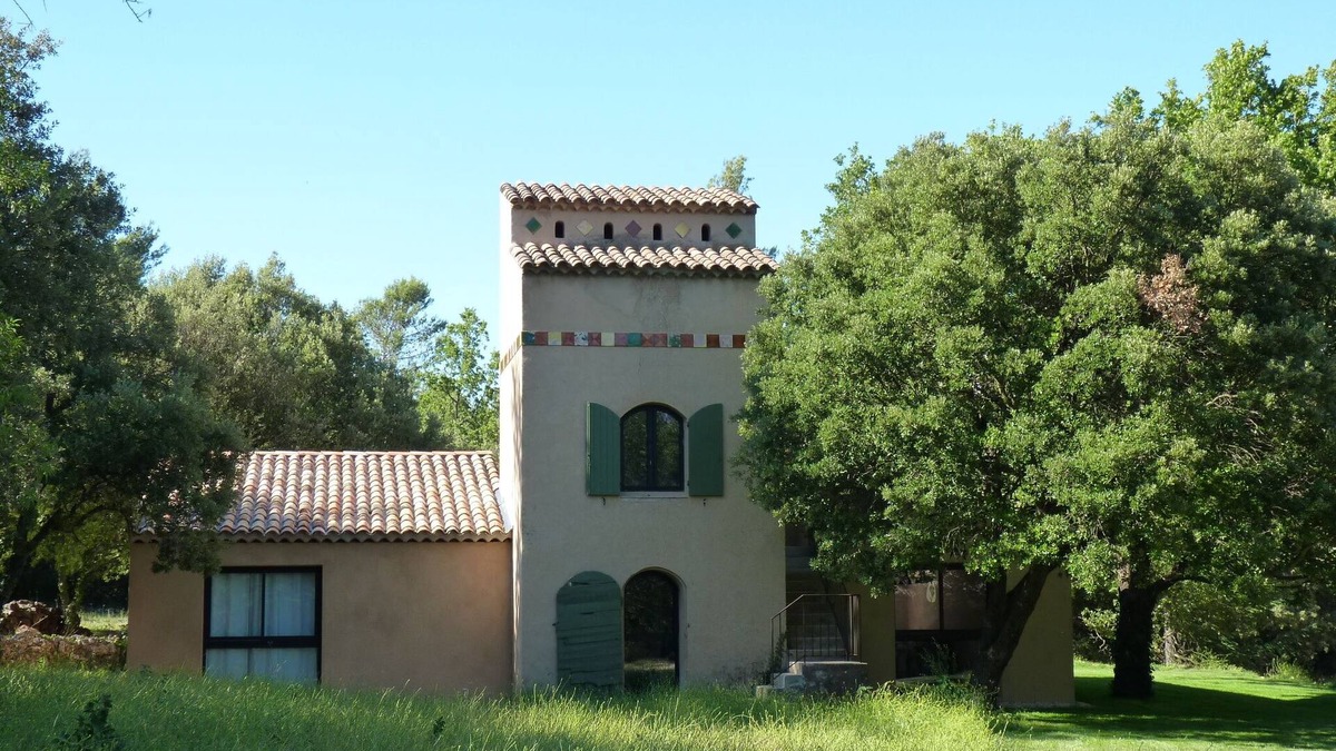 Nans-les-Pins Villa | BASTIDON 18th restored with exclusive pool in 7-hectare park.