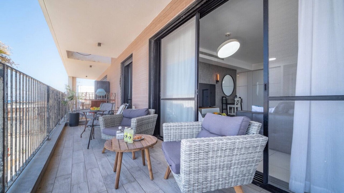 Haifa Condo | Bat Galim Full Sea View Balcony